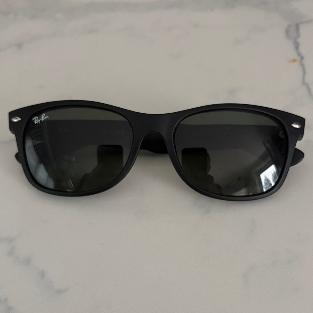 Ray-Ban Matte Black Sunglasses